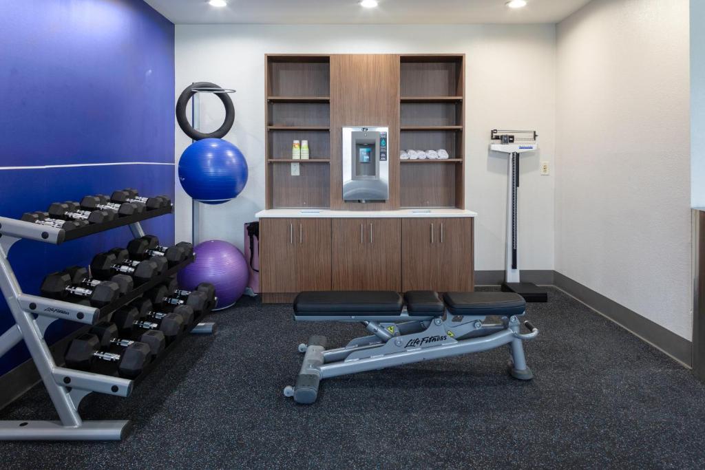 Holiday Inn Express - Rocky Mount - Sports Center by IHG photo