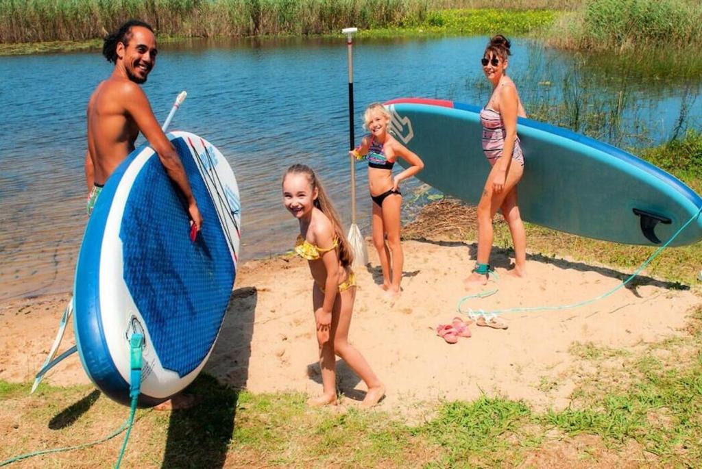 Hostia v ubytovaní Mobil Home du Lac - Camping 4 Étoiles
