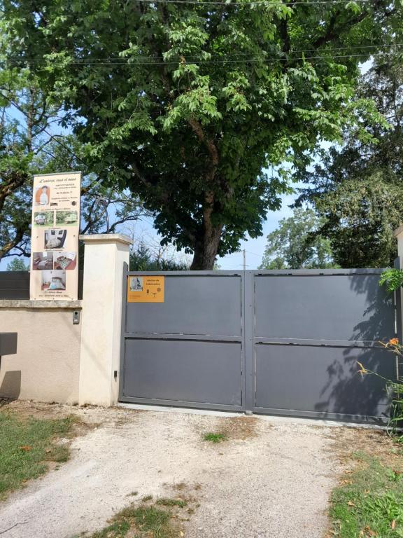 Fotografie z fotogalerie ubytování Suite privée indépendant dans ancien pigeonniet v destinaci Pouilly-sur-Vingeanne
