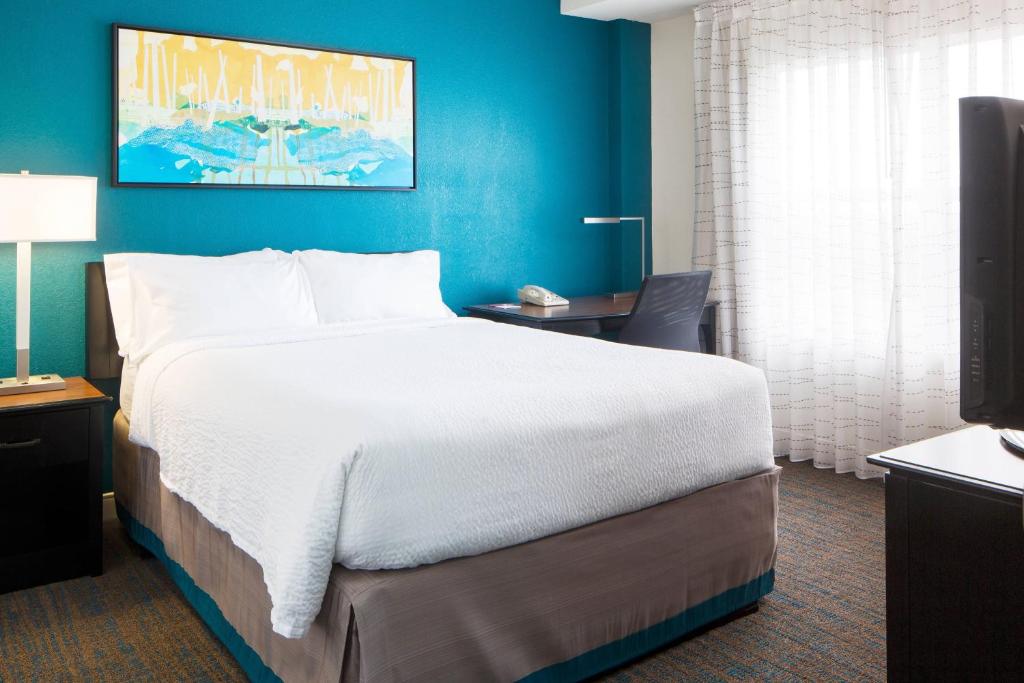 Residence Inn by Marriott Orlando at SeaWorld - Estudio Queen Con Sofá Cama