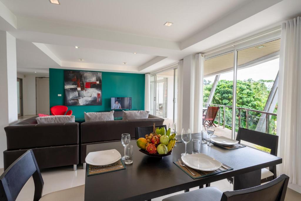 TV a/nebo společenská místnost v ubytování 2Br Seaview, Long Beach, Lanta Loft 2A