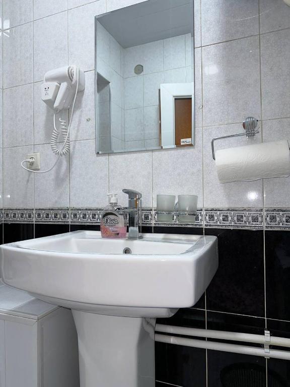 OLD STREET Guest House - Quadruple Chambre