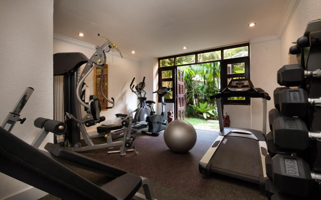 Fitness centrum a/nebo fitness zařízení v ubytování Khemara Sovannphum Hotel