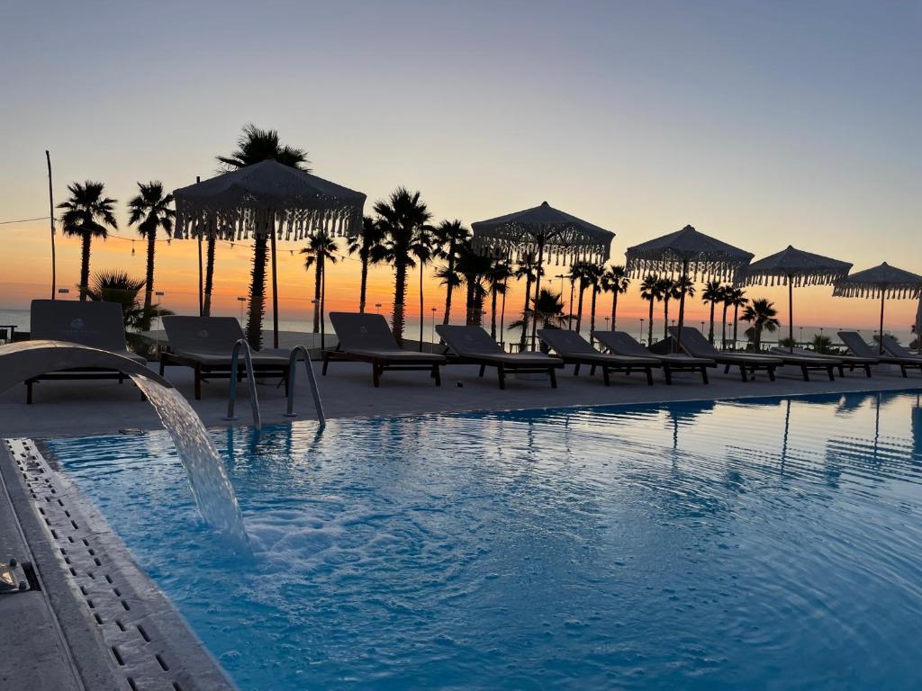 Bazén v ubytování Valerio Resort beach club nebo v jeho okolí