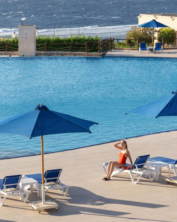 Piscine de l'établissement Cleopatra Luxury Resort Sharm El Sheikh ou située à proximité