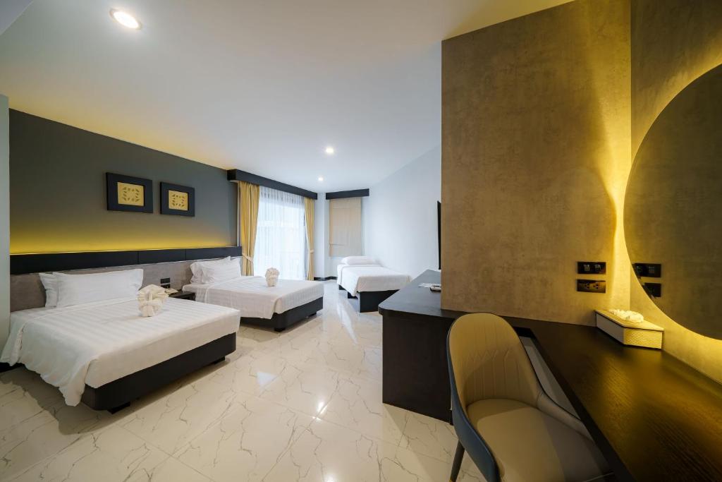 
Triple Room with Pool View
