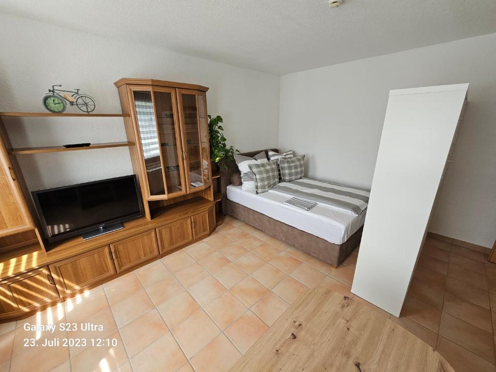 Postel nebo postele na pokoji v ubytování Ferienwohnung Groitzsch