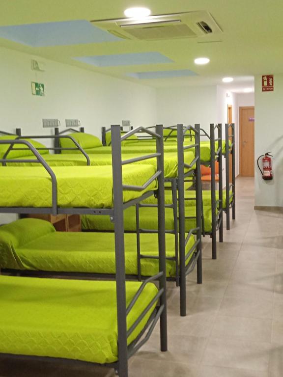 Postel nebo postele na pokoji v ubytování Albergue de Maella