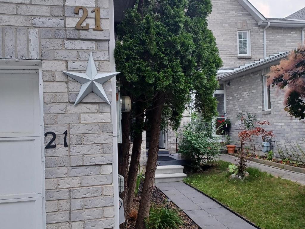 Gallery image of Ajax Holiday in Ajax