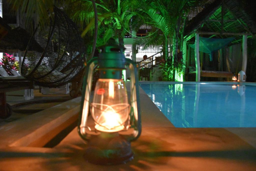 Bazén v ubytování CeZeRe THE PALM HOTEL nebo v jeho okolí