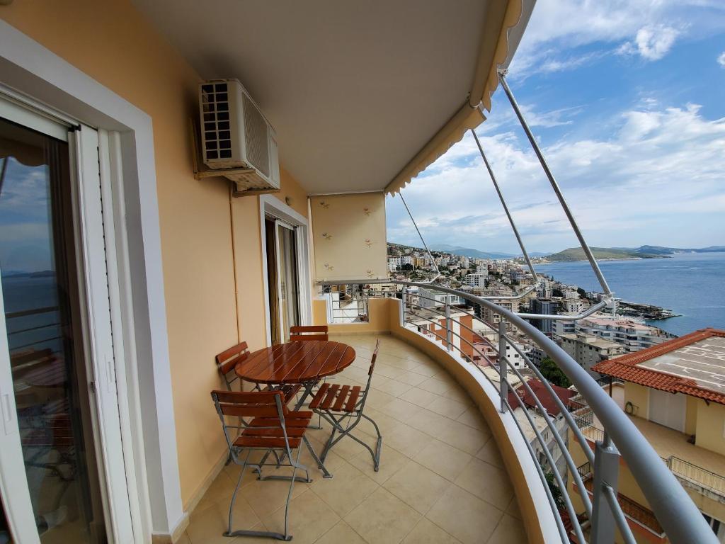 Balcony o terrace sa Saranda View