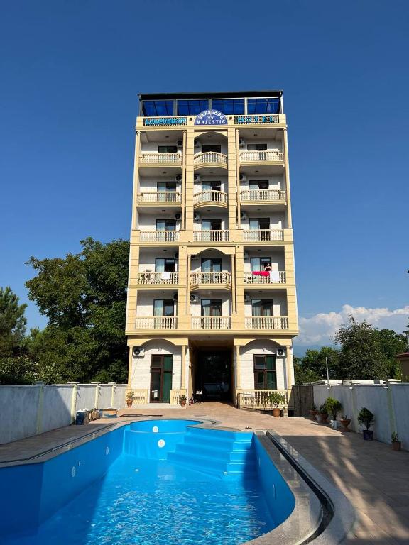 Bazén v ubytování Majestic nebo v jeho okolí
