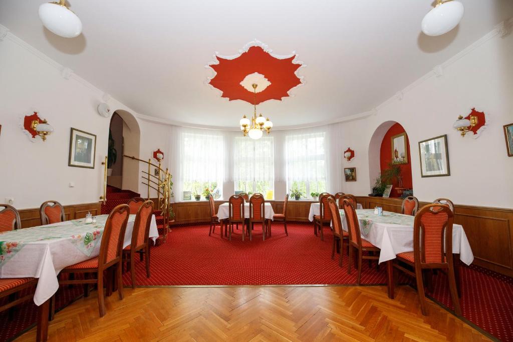 Restaurace v ubytování Hotel Saint Antonius
