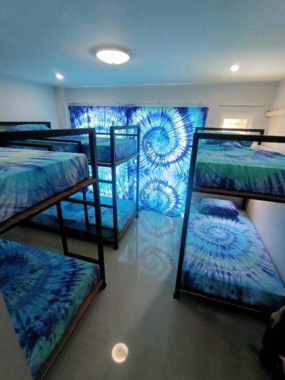 Postel nebo postele na pokoji v ubytování Freedom​ Hostel​