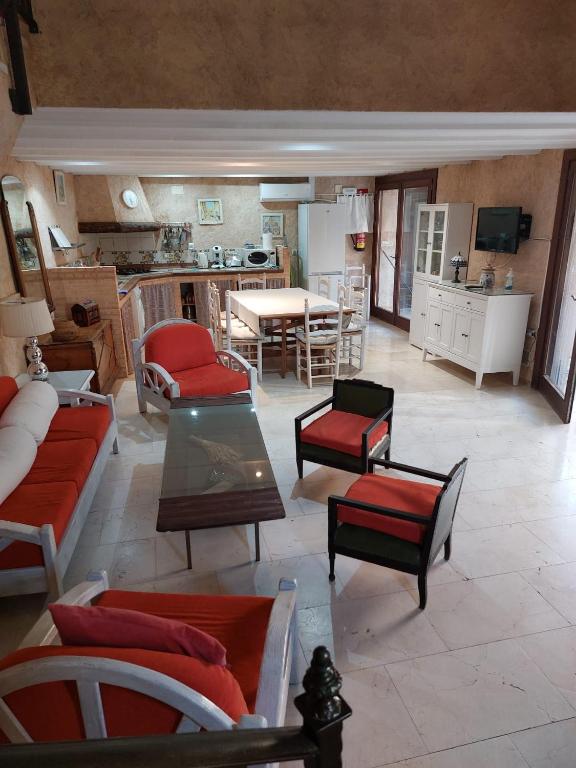 Kuchyň nebo kuchyňský kout v ubytování Casa Rural El Simarro