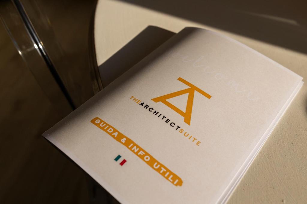 Certificato, attestato, insegna o altro documento esposto da The Architect Suite - Canals View