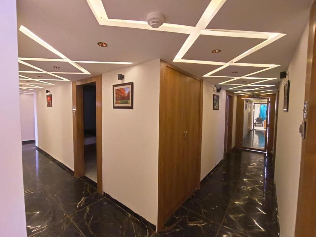Fotografie z fotogalerie ubytování Hotel Prime Villa Gurukul v destinaci Ahmadábád