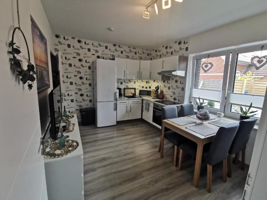 Kuchyň nebo kuchyňský kout v ubytování Ferienwohnung am Dock