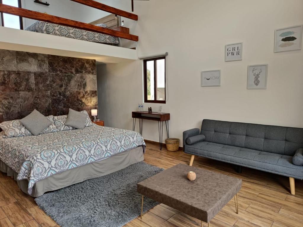 Posezení v ubytování Mantra Glamping & Chalets