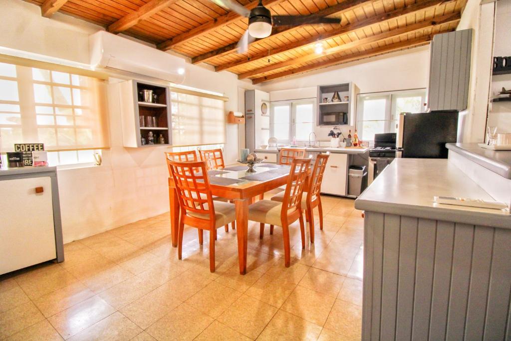 Kuchyň nebo kuchyňský kout v ubytování Casa Isabel