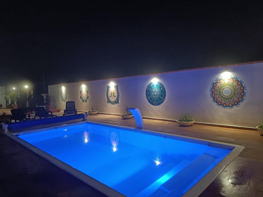 Bazén v ubytování Mantra Glamping & Chalets nebo v jeho okolí