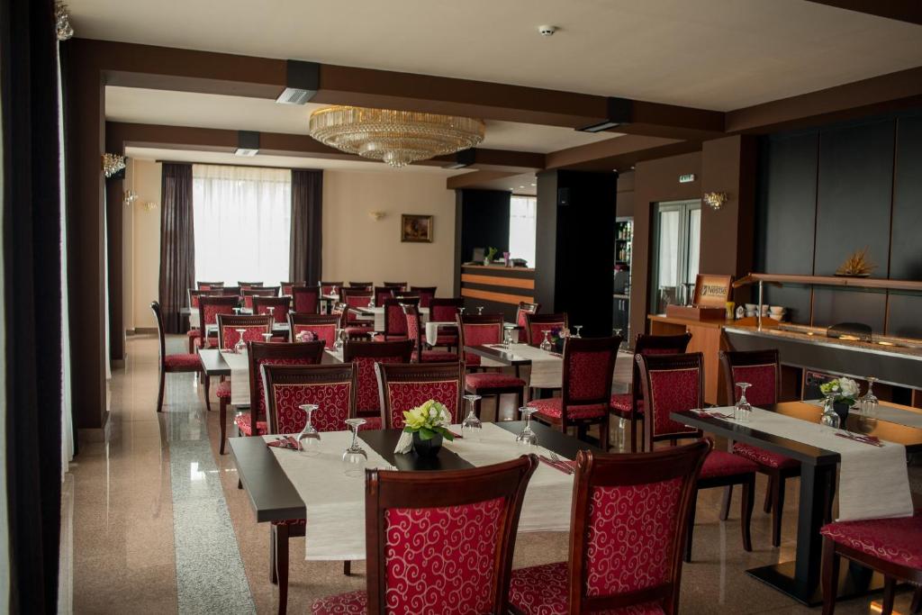 Restaurace v ubytování Hotel Regal