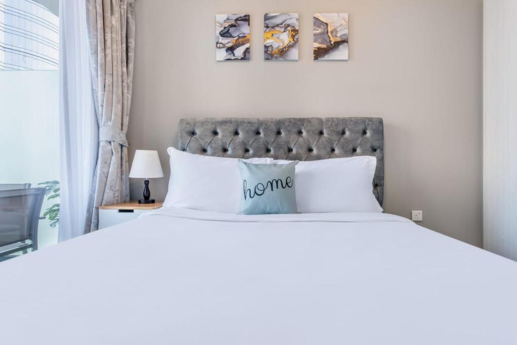 Fotografie z fotogalerie ubytování Zada Tower 1BR Holiday Home v Dubaji