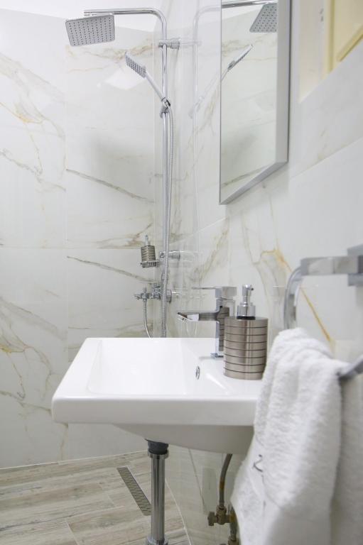 Pearl Apartament - Image 3