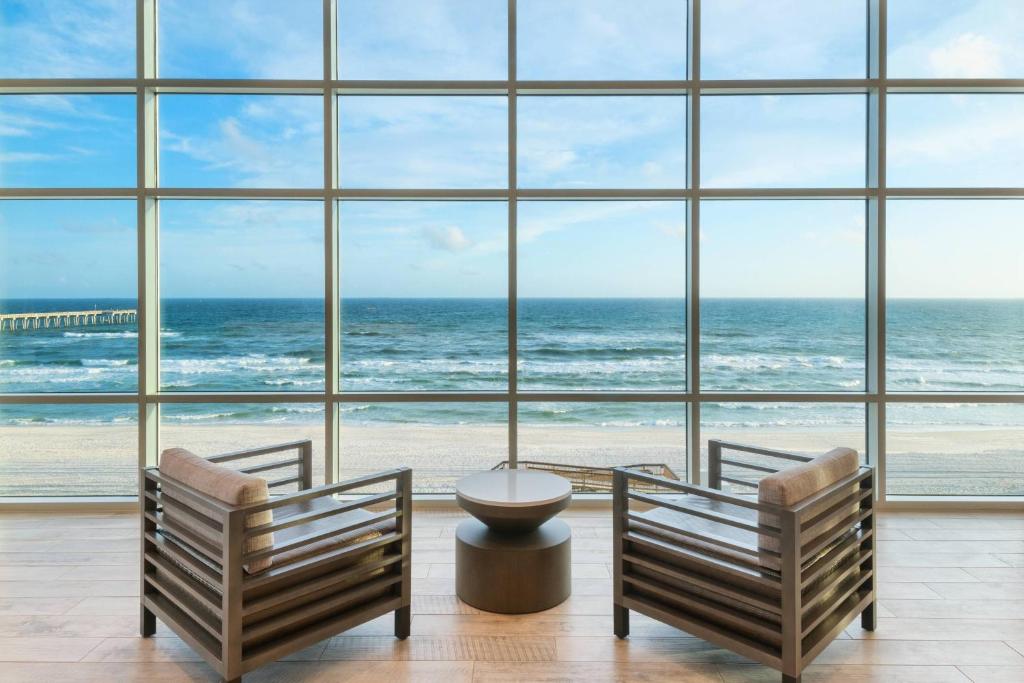 SpringHill Suites by Marriott Panama City Beach Beachfront photo