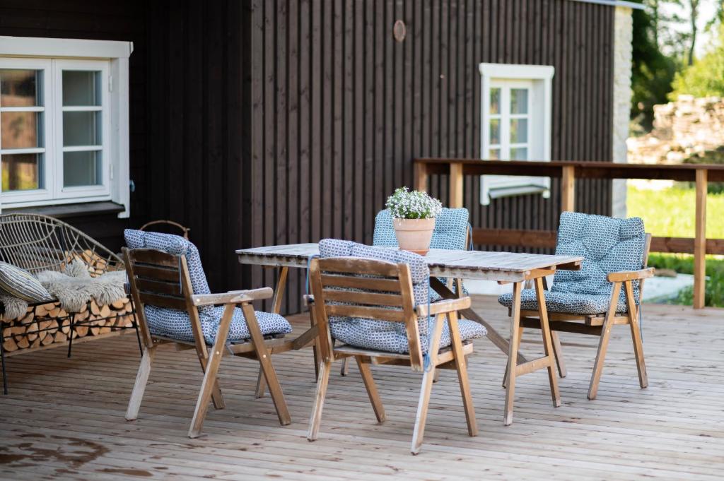 Siseõu või muu väliala majutusasutuses Loo kodu&köök