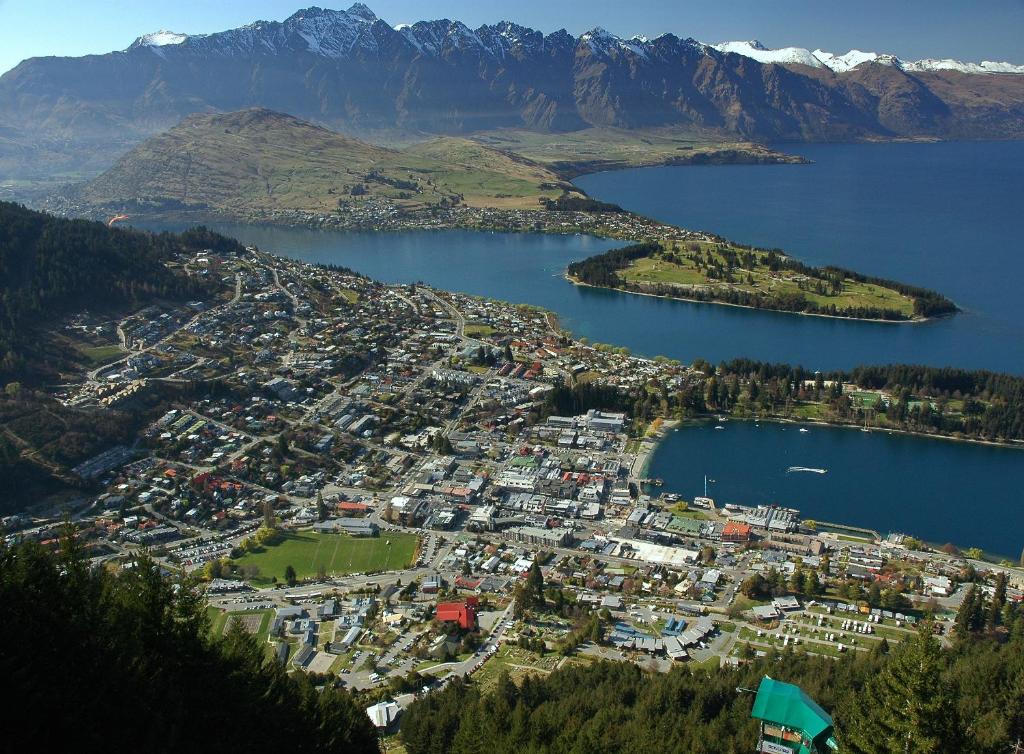 Queenstown Park Boutique Hotel photo