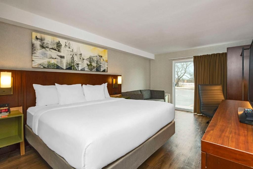 Comfort Inn - 