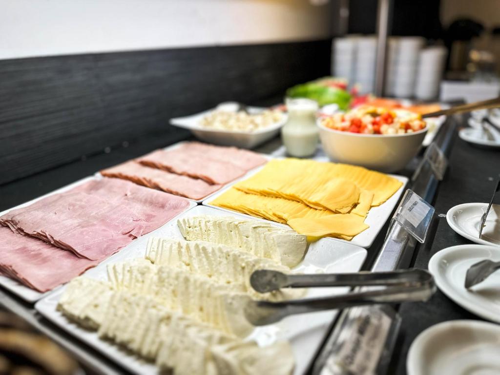 Comida no hotel ou em algum lugar perto
