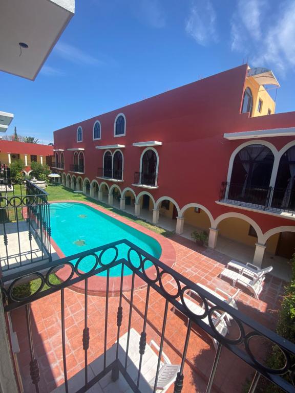 Bazén v ubytování HOTEL TIBERIADES nebo v jeho okolí