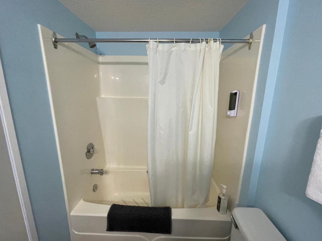 Koupelna v ubytování Y-5 Motel