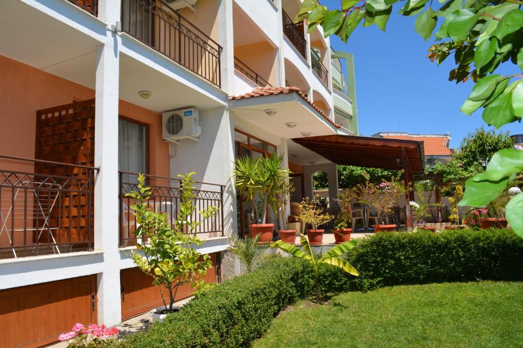 Budova, kde se hotel nachází
