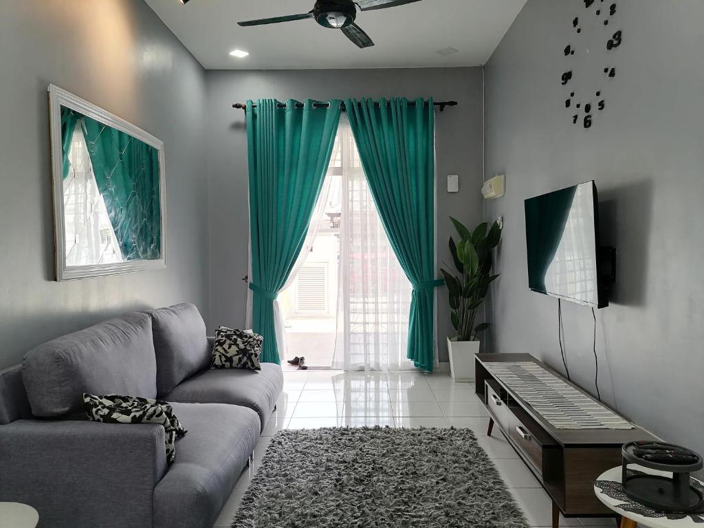 DKAMAR Homestay At Desaru, IKEA Concept, Wifi, 3 Airconds, Nearby Desaru  Beach, Bandar Penawar – 2023 legfrissebb árai