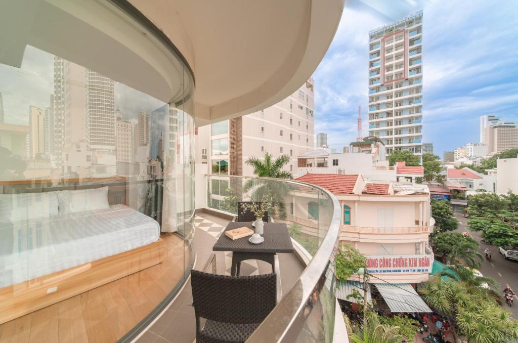 Ban công/sân hiên tại The Gold Coast Hotel Nha Trang