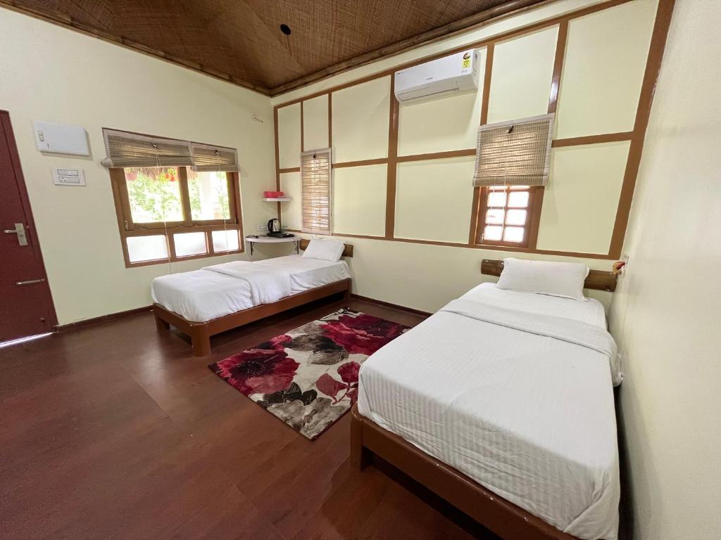 Manas Jungle Retreat - Zwillingszimmer Mit Balkon