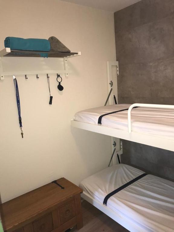 Postel nebo postele na pokoji v ubytování Alpendomizil Pia