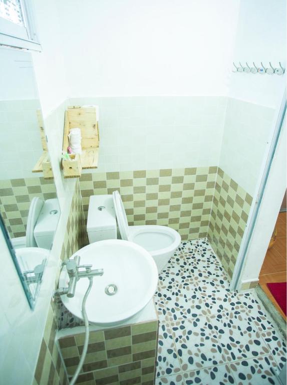 Koupelna v ubytování Mộc House