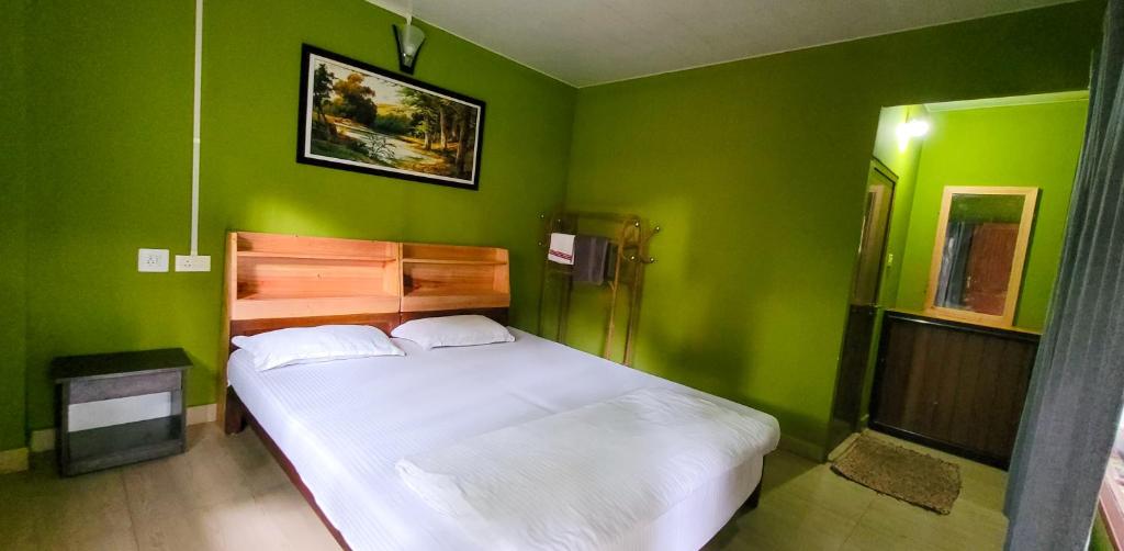 Monsoon Retreats Ecostay- Treehouse - Twin Tree House Cottage