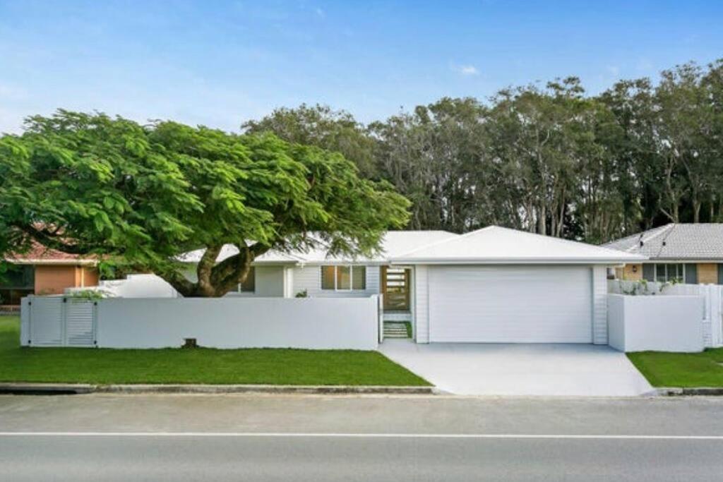 Palm Beach Shack, Gold Coast (updated prices 2024)