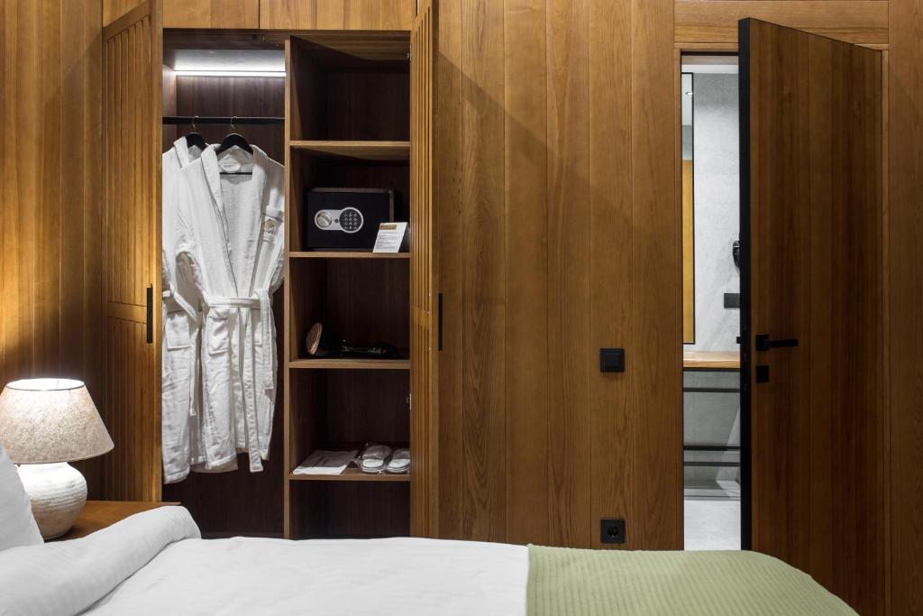 Riverwood Relax Park - One-Bedroom Chalet
