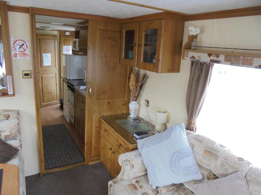 Posezení v ubytování Sealands : Arronbrook:- 6 Berth, Access to the beach, Close to site entrance