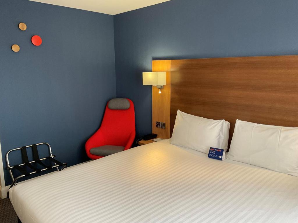 Postel nebo postele na pokoji v ubytování Holiday Inn Express Nuneaton by IHG