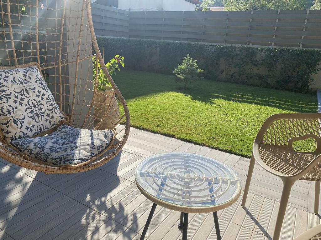 Zahrada ubytování Villa ELi - Luxury Nature Getaway - Strategically located for Beach Exploration - Onsite Power for Electric Vehicle