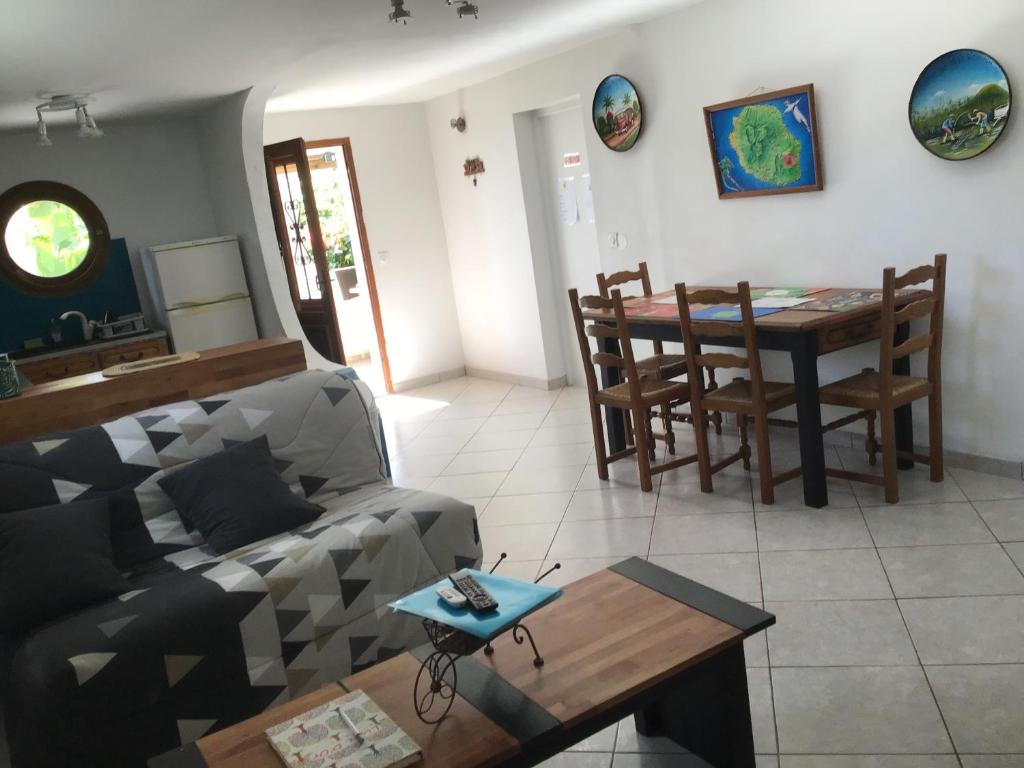 Posezení v ubytování La Zoli Kaz 3 chambres