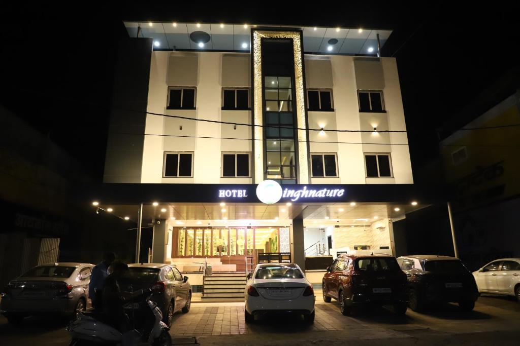 Hotel Singhnature - Housity