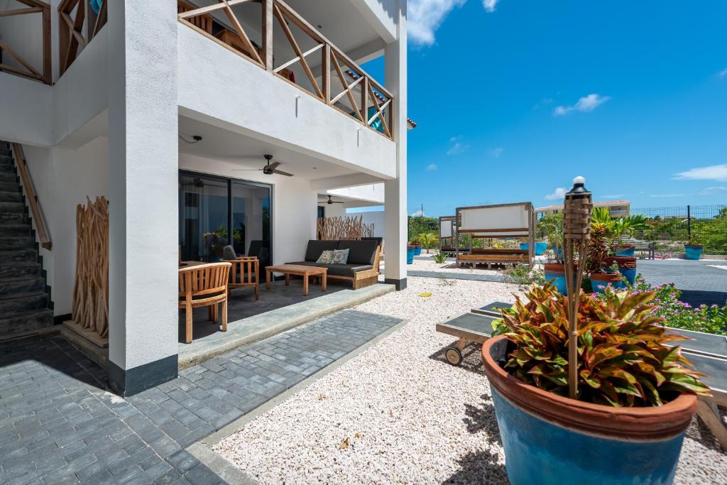 Balkón nebo terasa v ubytování Bloozz resort Bonaire